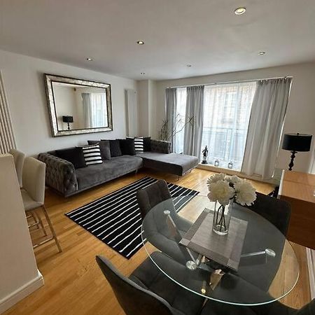 Two Br Flat 5 Mins Walk From London Eye G96 Apartment Bagian luar foto